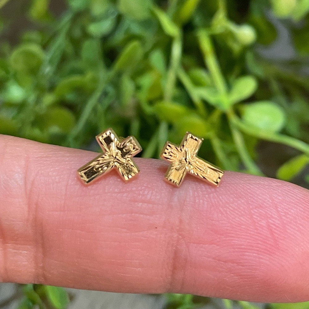 Solid Gold 14 Karat Yellow Religous Cross Stud Earring